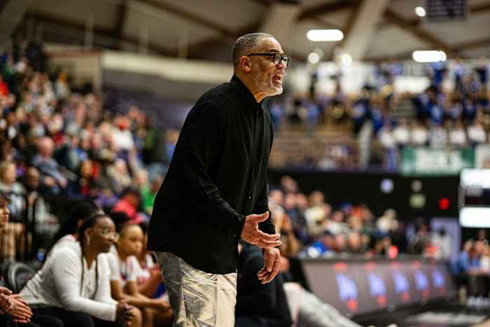 Benson Grants Pass 6A Oregon girls basketball quarterfinal 2024 Naji Saker -67